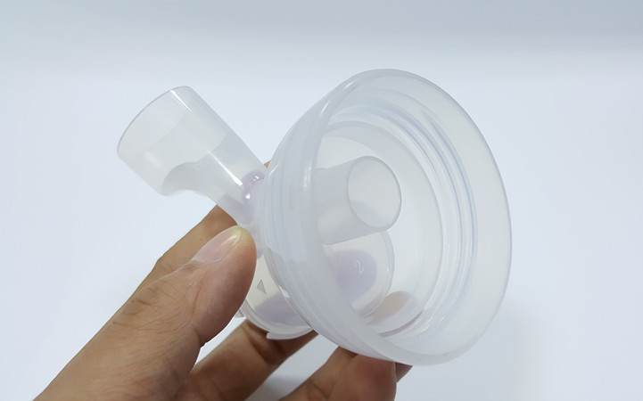 吸奶器法兰体-塑胶模具3.jpg